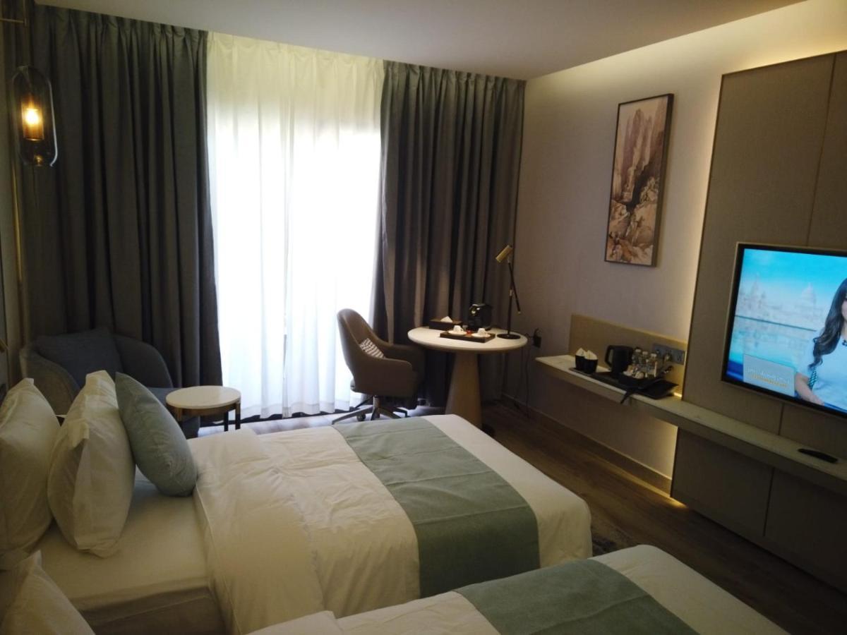 וואדי מוסא H Luxury Hotel מראה חיצוני תמונה